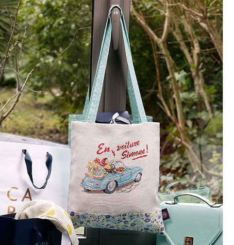 lin-sac-de-courses-en-voiture-simone