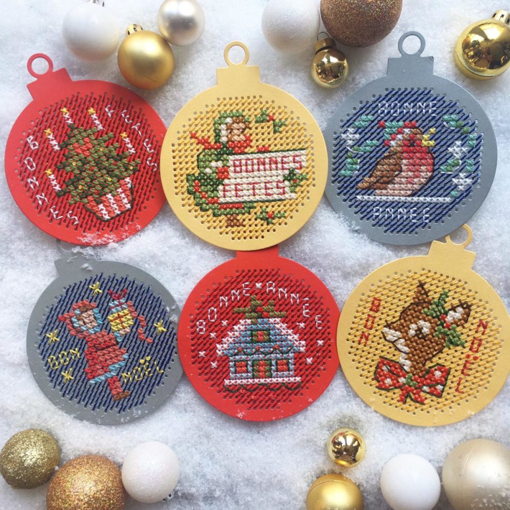boules-de-noel-4-brins