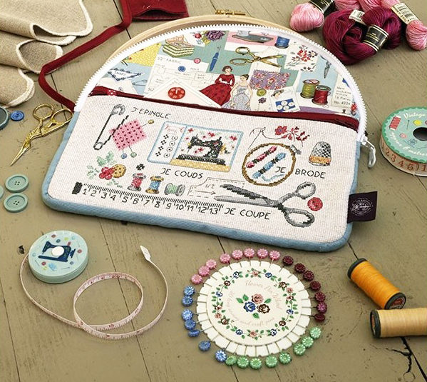 aida-maxi-trousse-a-ouvrage-audrey-a-broder-au-point-de-croix