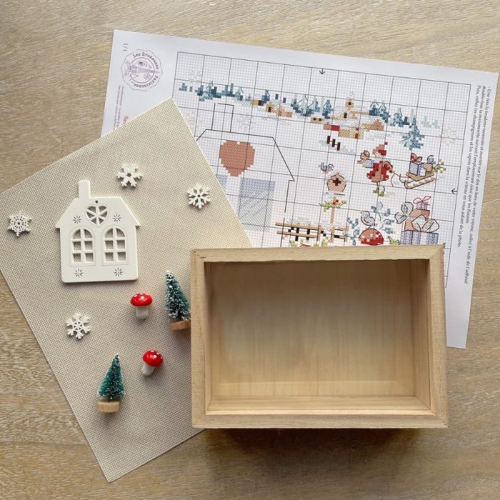 la-vitrine-miniature-de-noel-point-de-croix
