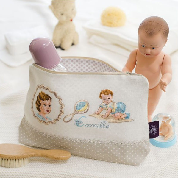 lin-maxi-trousse-tendresse-a-broder-au-point-de-croix