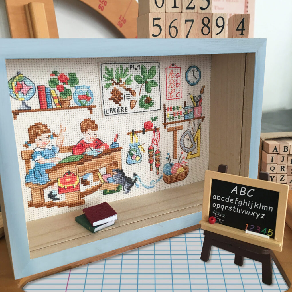 vitrine-ecole-2-peinture-sans-cartable